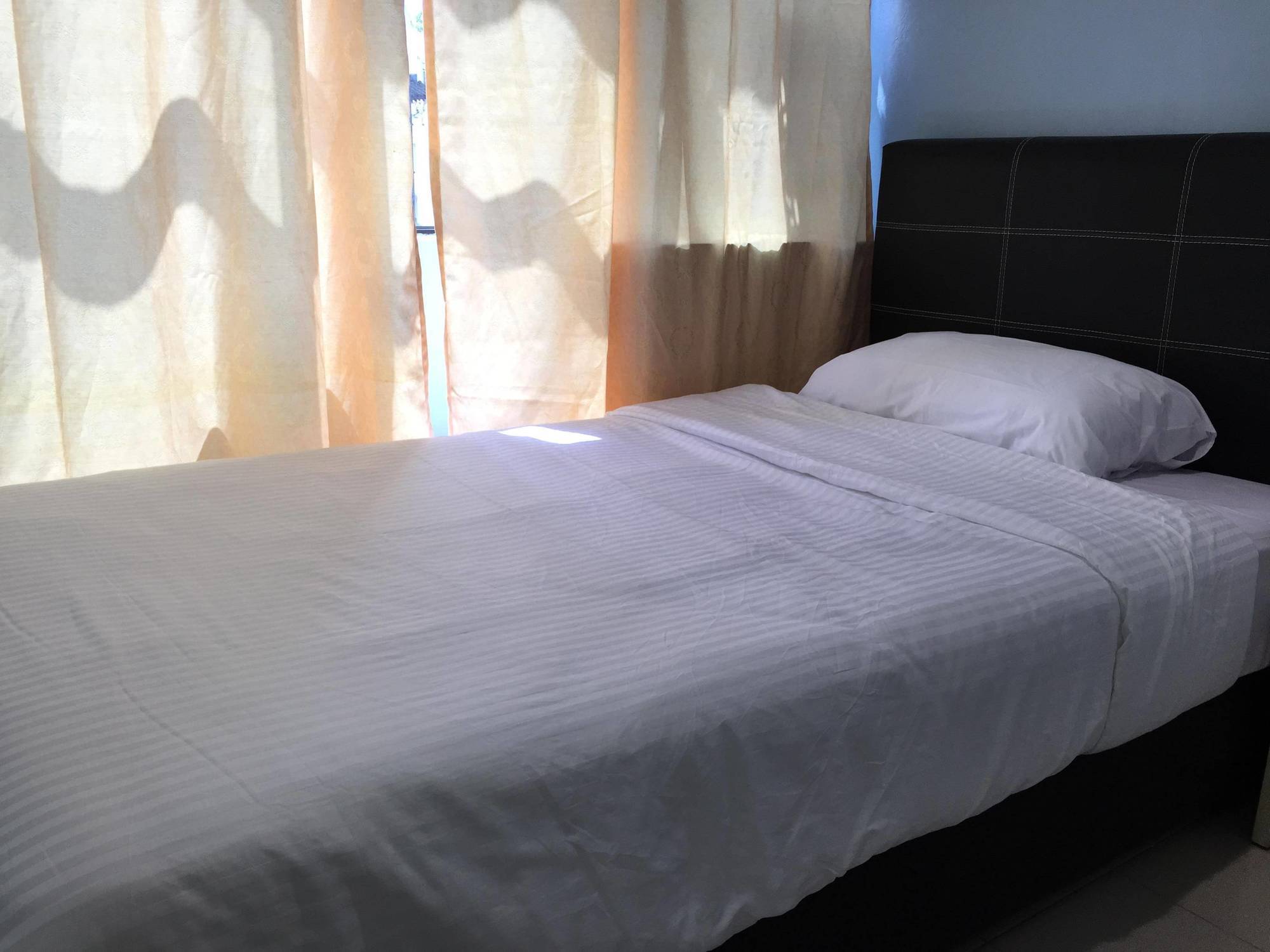 Miri Budget Inn Esterno foto
